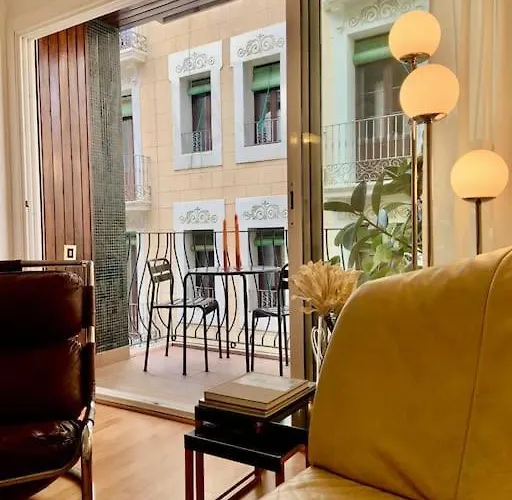 Stunning Designer 2 Bed In Glorious Gracia *
