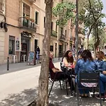 Апартаменты Stunning Designer 2 Bed In Glorious Gracia Барселона